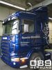 Beschriften eines Vorfhrwagens (Messe) fr Scania in Mnchen. Aufgrund der Lackierung haben wir eine spezielle Metallicfolie verwendet.
Ausfhrung durch 089 Werbung.